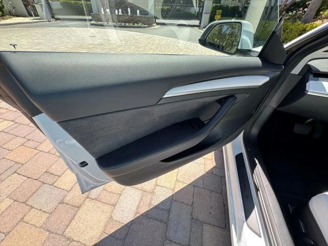 2021 Tesla Model 3 Standard Range Plus Rear-Wheel Drive