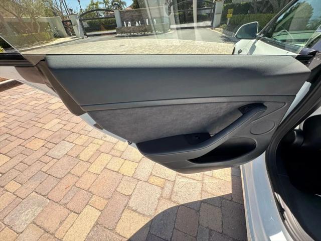 2021 Tesla Model 3 Standard Range Plus Rear-Wheel Drive