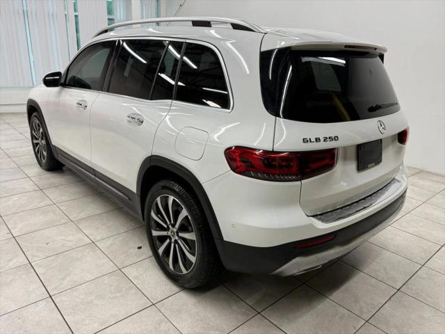 2023 Mercedes-Benz GLB 250
