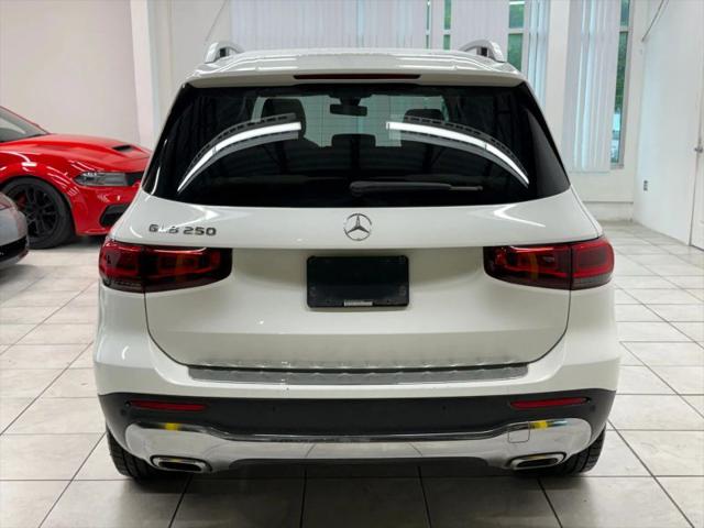 2023 Mercedes-Benz GLB 250