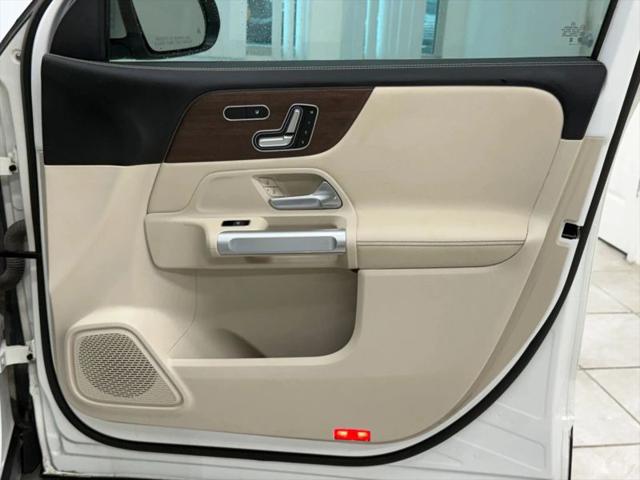 2023 Mercedes-Benz GLB 250