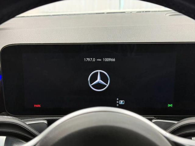 2023 Mercedes-Benz GLB 250