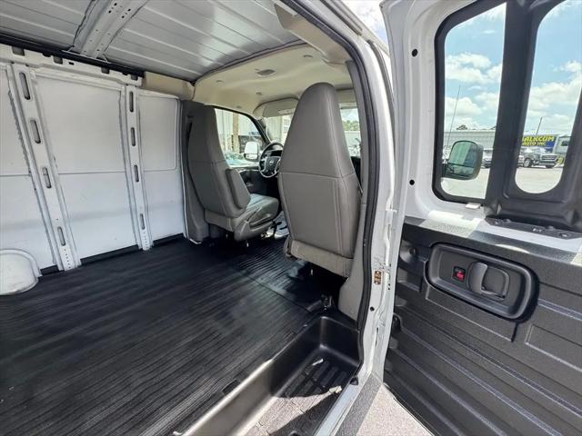 2019 GMC Savana 2500 Work Van
