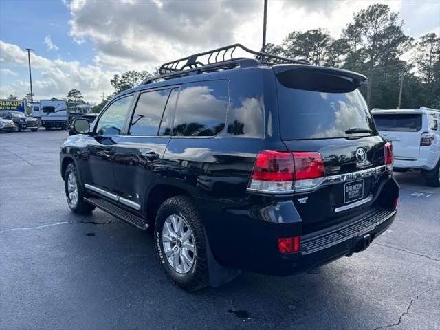 2019 Toyota Land Cruiser V8
