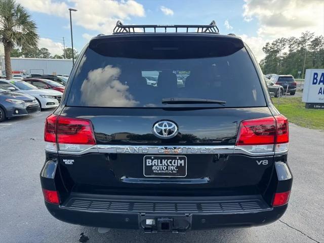 2019 Toyota Land Cruiser V8