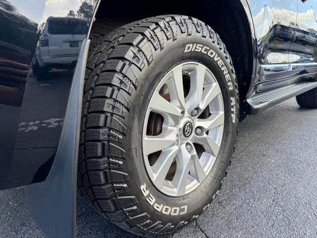 2019 Toyota Land Cruiser V8