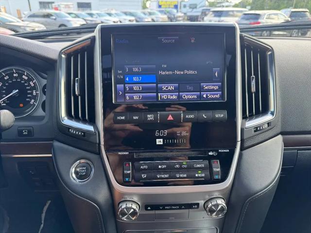 2019 Toyota Land Cruiser V8