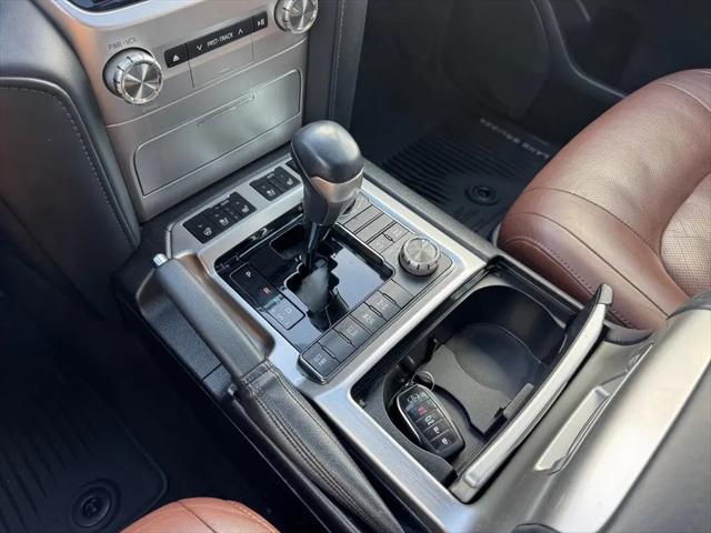 2019 Toyota Land Cruiser V8
