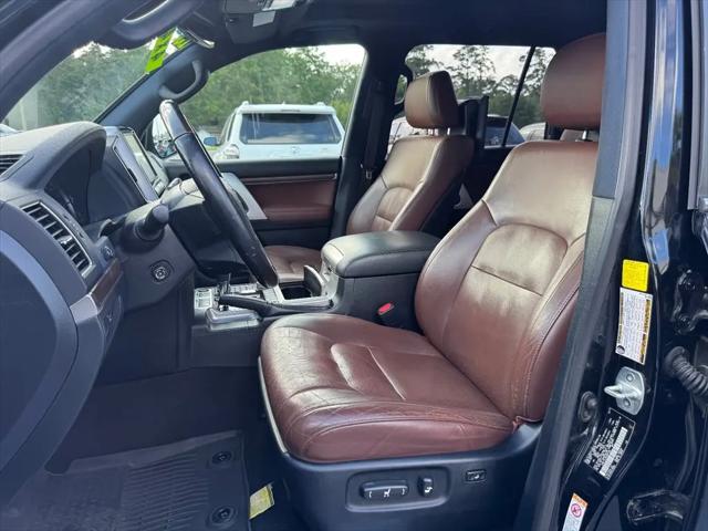 2019 Toyota Land Cruiser V8