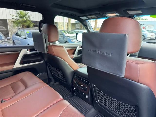 2019 Toyota Land Cruiser V8