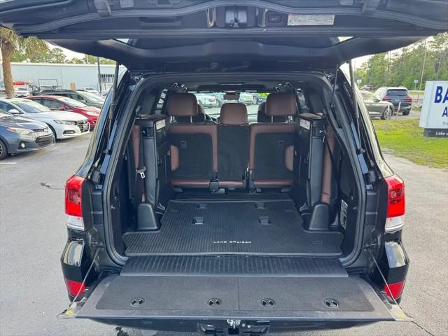 2019 Toyota Land Cruiser V8