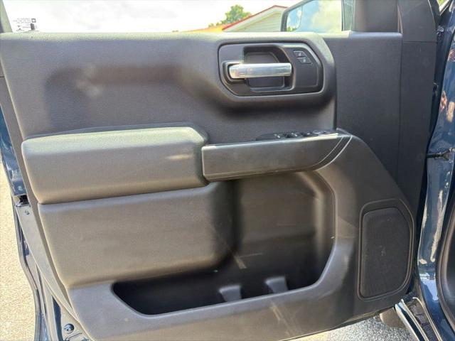 2021 Chevrolet Silverado 1500 4WD Crew Cab Short Bed Custom
