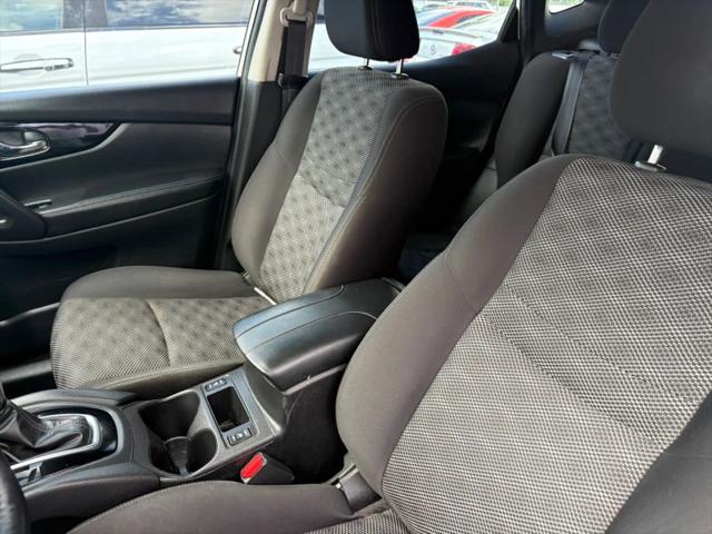 2017 Nissan Rogue Sport SV