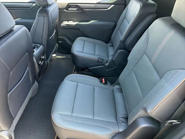 2026 GMC Acadia AT4 AWD