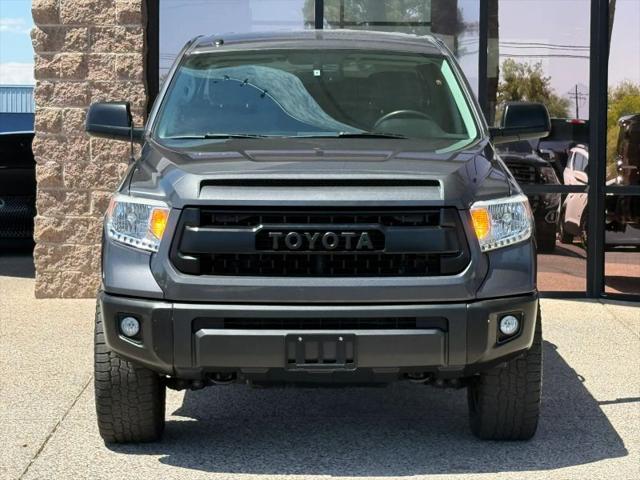 2017 Toyota Tundra SR5 5.7L V8