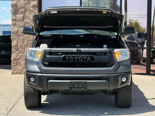 2017 Toyota Tundra SR5 5.7L V8