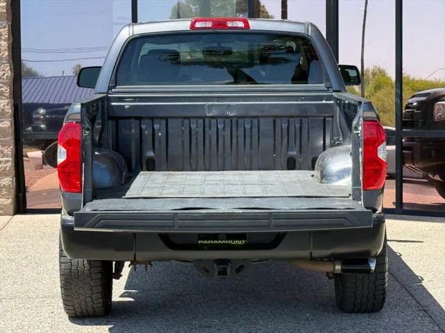 2017 Toyota Tundra SR5 5.7L V8