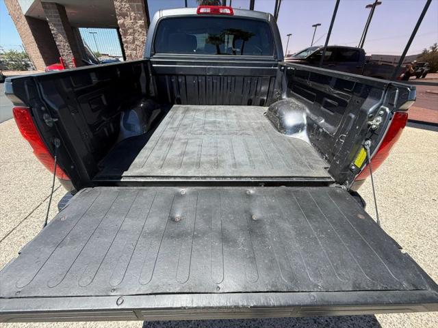 2017 Toyota Tundra SR5 5.7L V8
