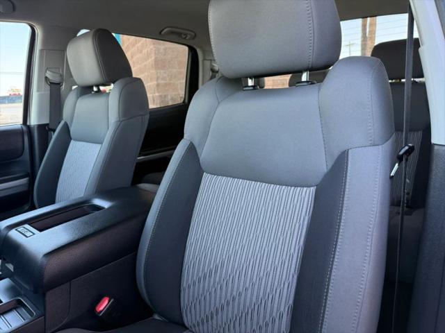 2017 Toyota Tundra SR5 5.7L V8