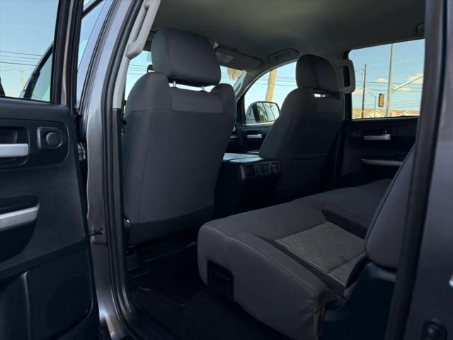 2017 Toyota Tundra SR5 5.7L V8