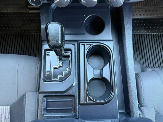 2017 Toyota Tundra SR5 5.7L V8