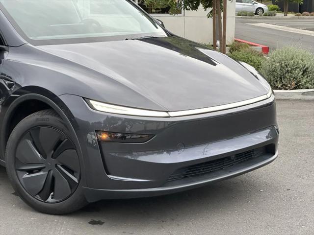 2026 Tesla Model Y Premium Rear-Wheel Drive