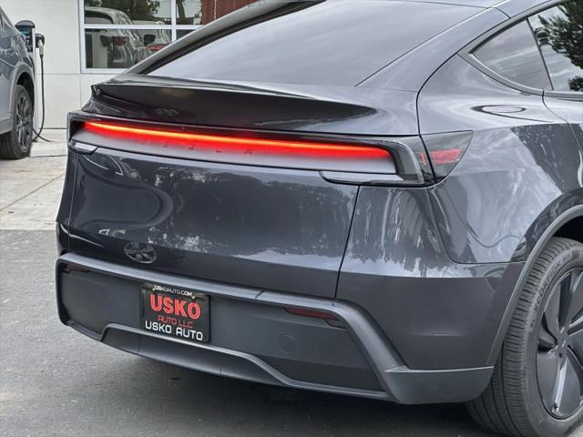 2026 Tesla Model Y Premium Rear-Wheel Drive