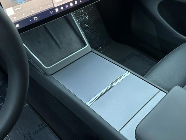 2026 Tesla Model Y Premium Rear-Wheel Drive