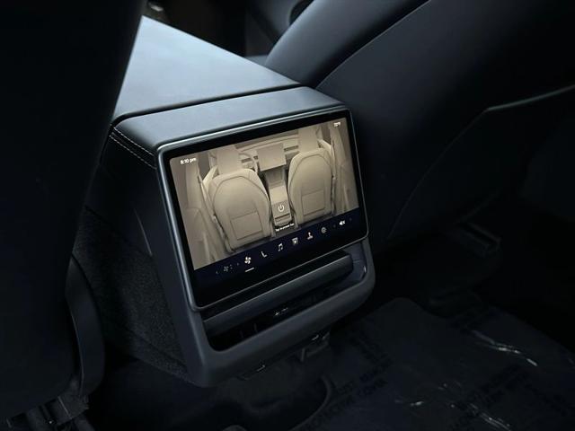 2026 Tesla Model Y Premium Rear-Wheel Drive