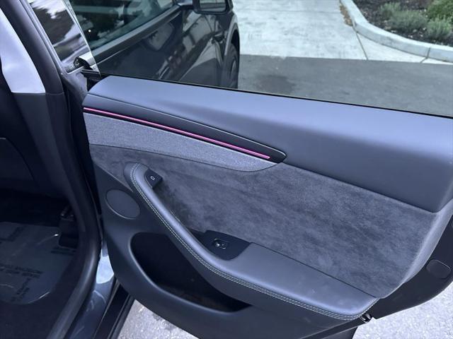 2026 Tesla Model Y Premium Rear-Wheel Drive