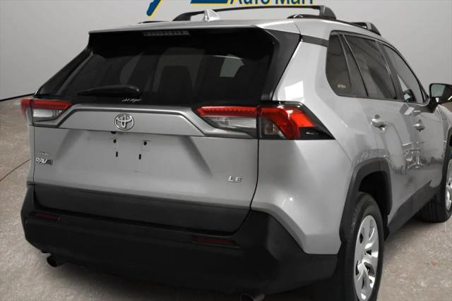 2020 Toyota RAV4 LE