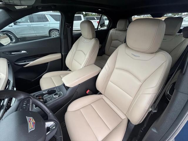 2024 Cadillac XT4 AWD Luxury