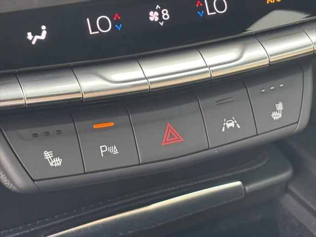 2024 Cadillac XT4 AWD Luxury