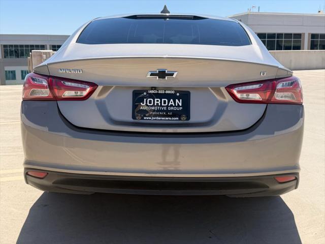 2022 Chevrolet Malibu FWD LT