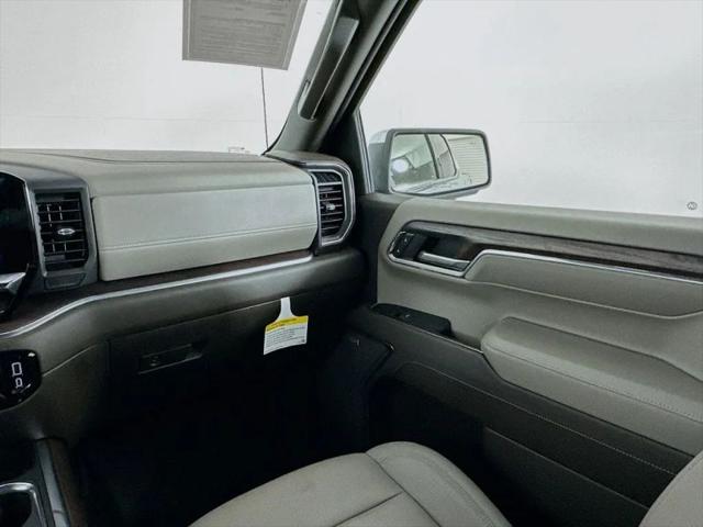 2024 GMC Sierra 1500 4WD Crew Cab Short Box SLT