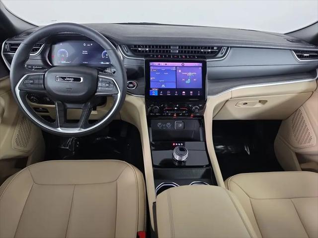 2025 Jeep Grand Cherokee Limited 4x2