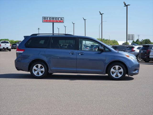 2014 Toyota Sienna LE