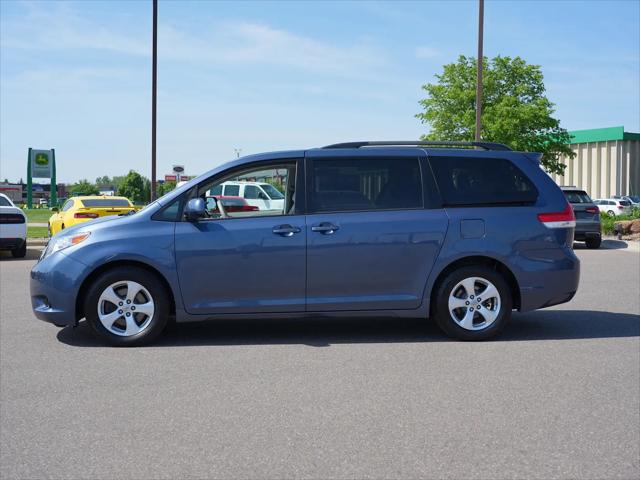 2014 Toyota Sienna LE