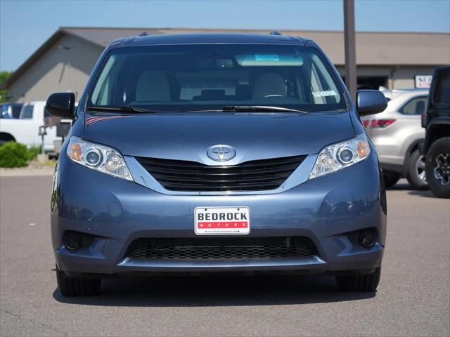 2014 Toyota Sienna LE
