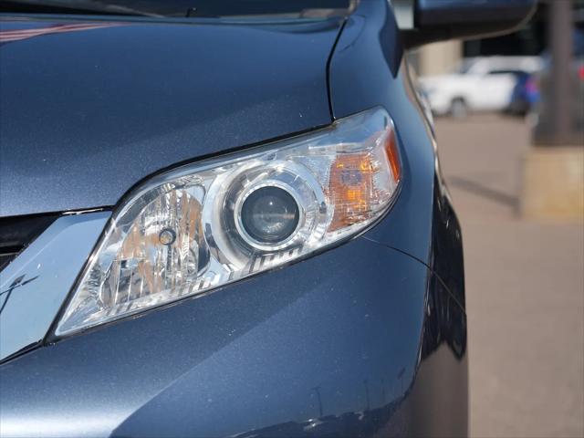 2014 Toyota Sienna LE