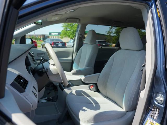 2014 Toyota Sienna LE