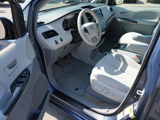 2014 Toyota Sienna LE