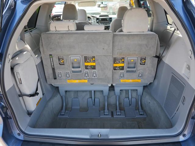 2014 Toyota Sienna LE