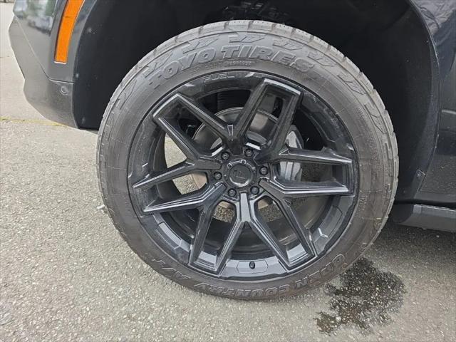 2025 GMC Yukon AT4 4WD