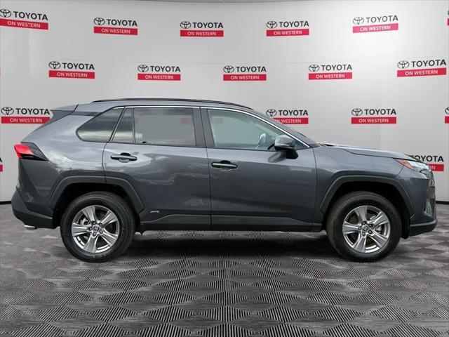 2025 Toyota RAV4 Hybrid LE