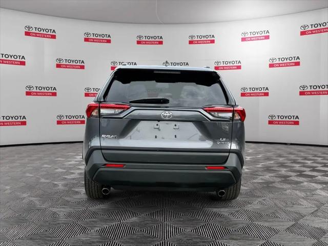2025 Toyota RAV4 Hybrid LE