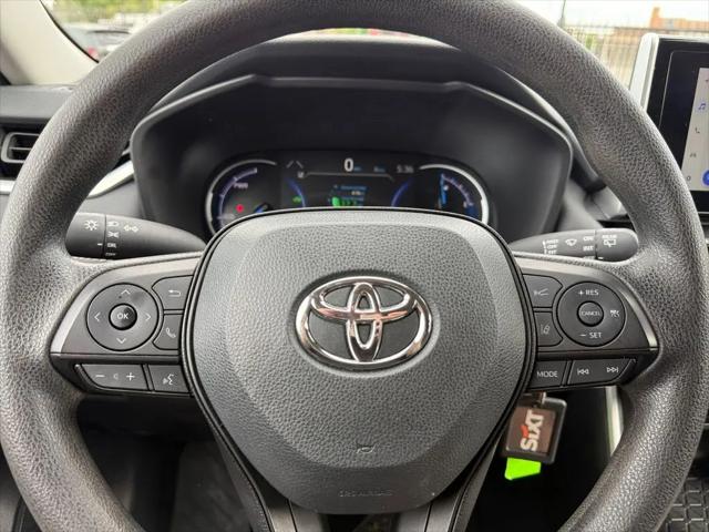 2025 Toyota RAV4 Hybrid LE