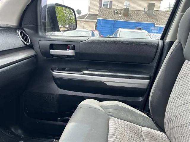 2015 Toyota Tundra SR5 5.7L V8
