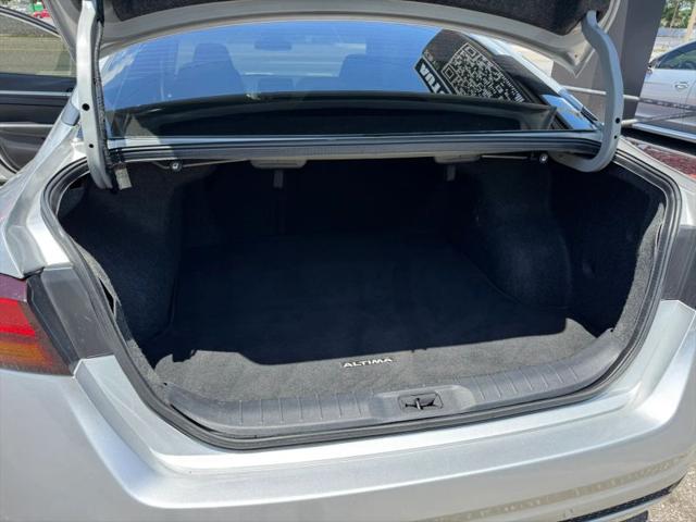 2023 Nissan Altima SV FWD