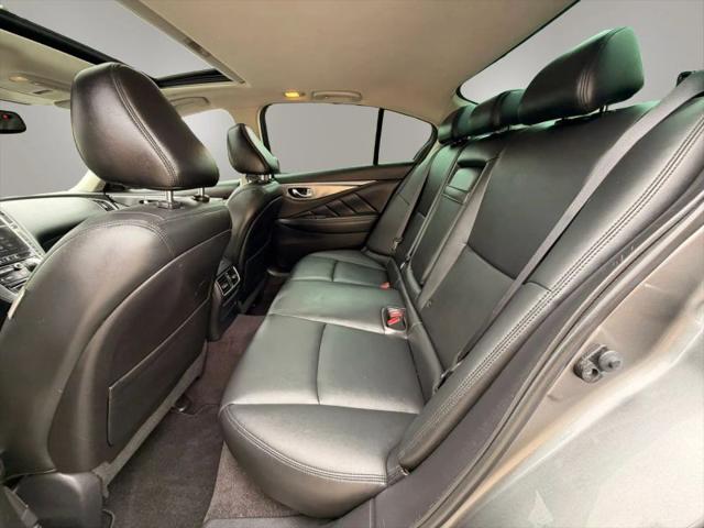 2015 INFINITI Q50 Premium
